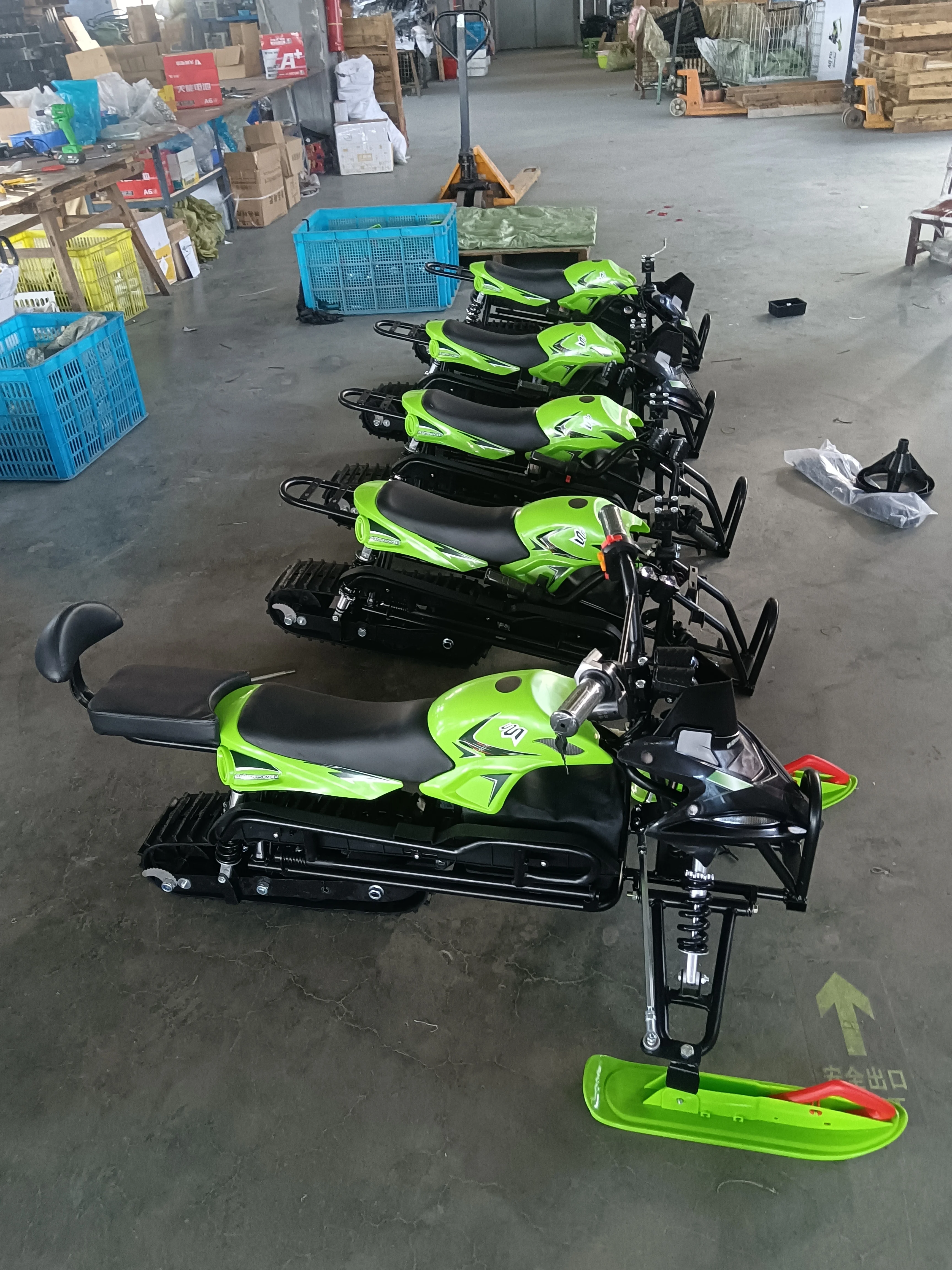 1000W Maximum Power 30KM/H Top Speed High Performance for Adults & Kids 2-Seater Electric Snowmobile