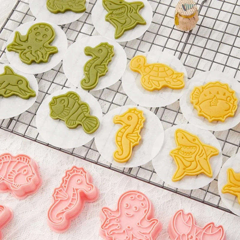 

8pcs/set Marine Organism Shape Cookie Cutters and Fondant Embosser 3D Underwater World Cake Decoration Baking Tools Kitchen Tool