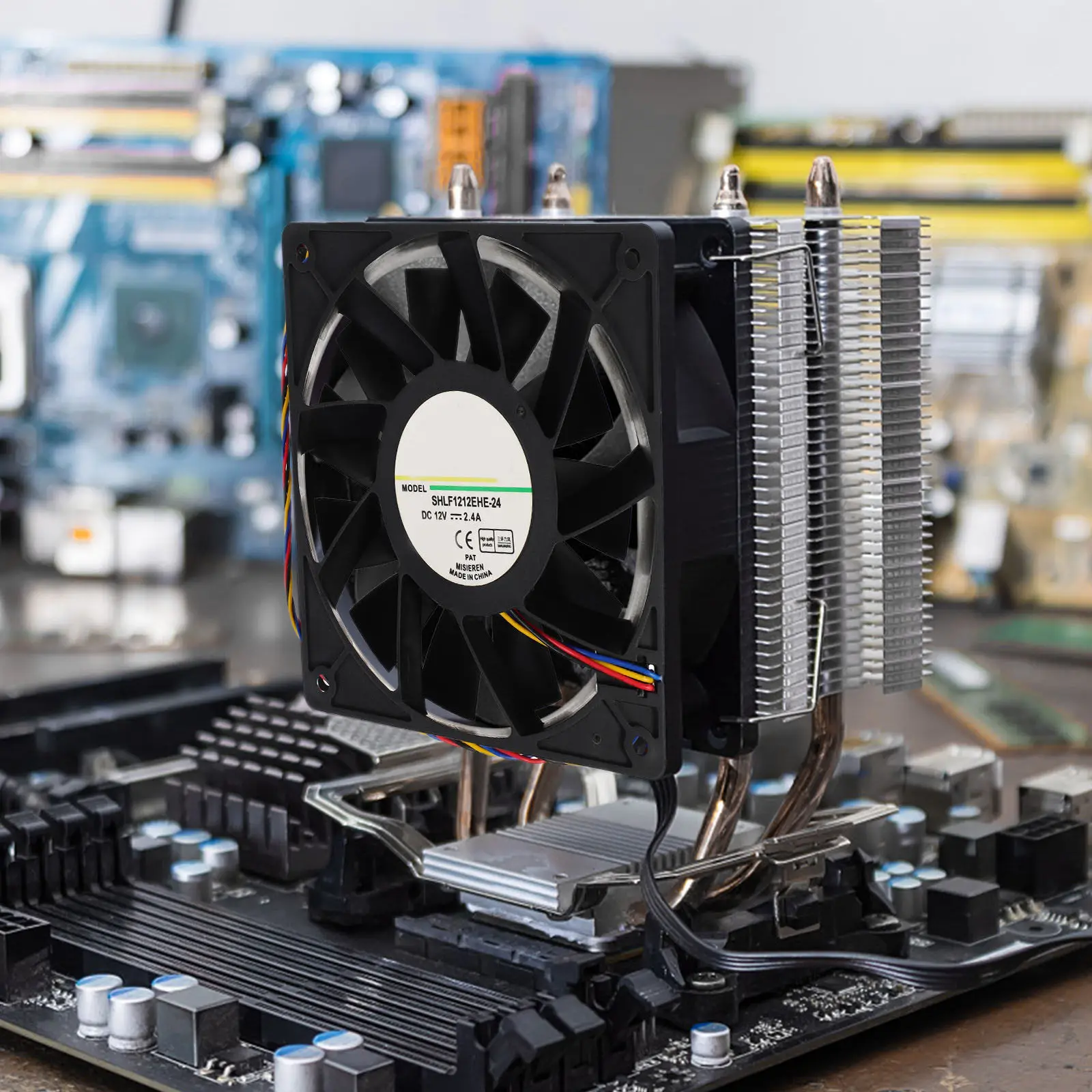 

4-Wire 12V 2.4a 11-Blade Industrial Computer Cooling Fan with Pwm Control Long Life Injection Molded Chassis Air Cooler