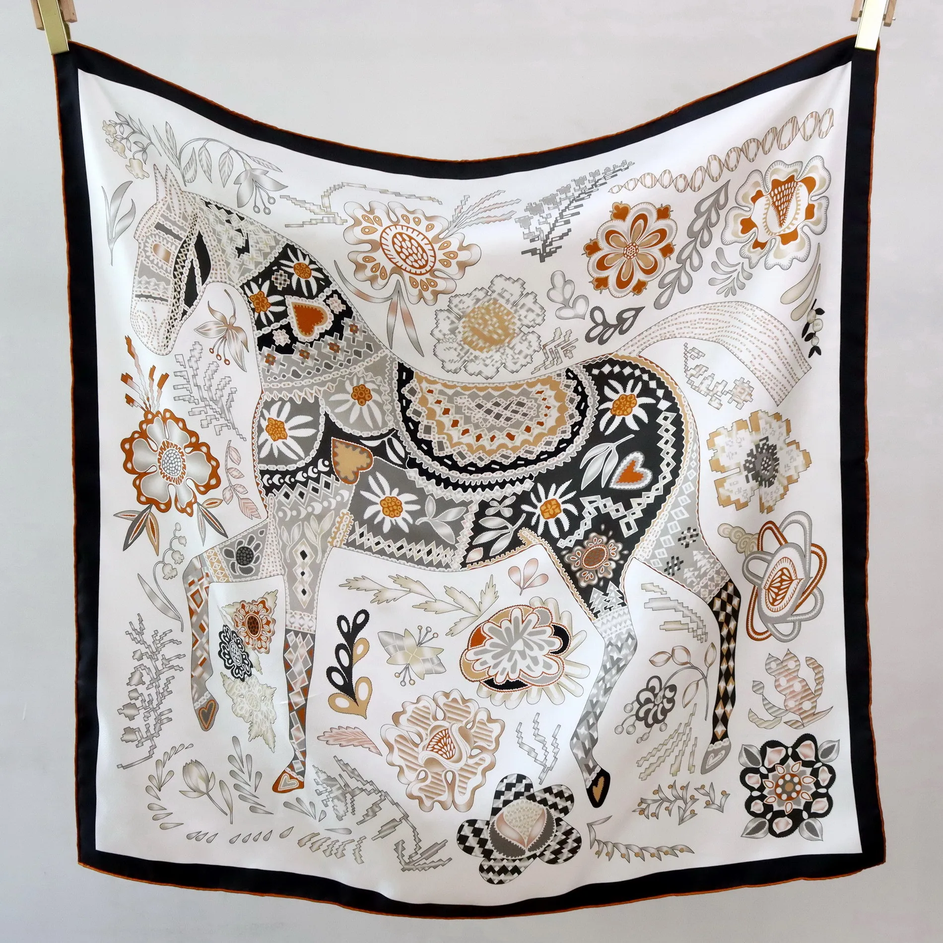 

Элегантный женский шелковый платок-шарф премиум-класса с двусторонним цветочным принтом и конными мотивами, твил 18 мм, с ручной подгибкой края, большой квадратный размер