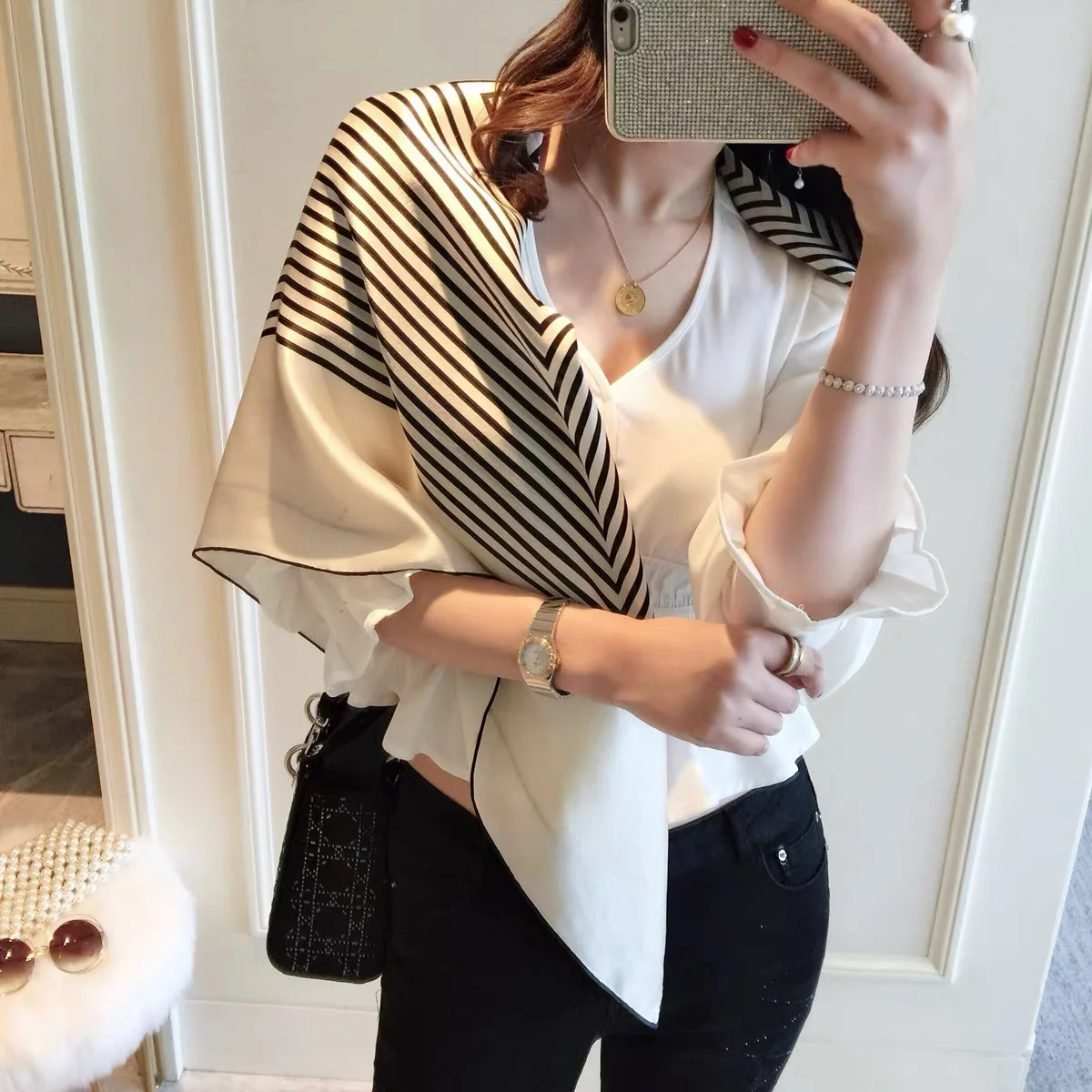 Thumbnail 4 - #24 Latest Silk Scarf Offers