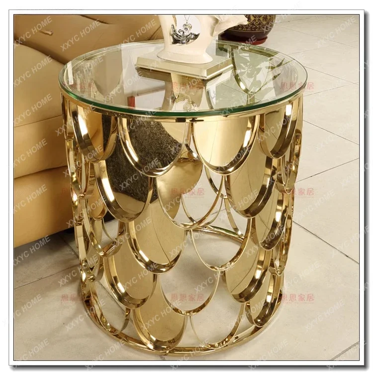 Poisson de luxe léger, table basse en écailles, table d'appoint pour canapé.