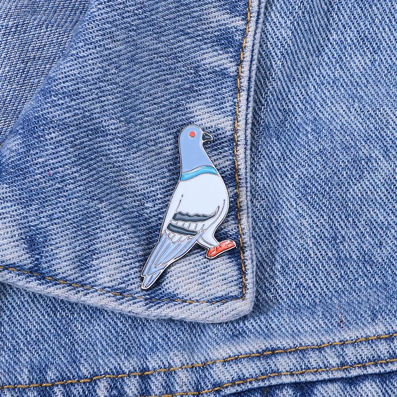 Cross Border Peace Pigeon Brooch Creative Animal Cute Bird Metal Badge Alloy Chest Flower Accessory