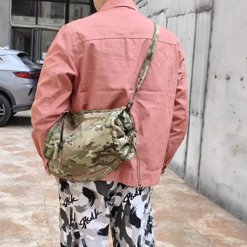 Camouflage Crossbody Bag, Warm Handbag with Pet Carrier Pocket for Small Dogs and Cats, Winter Outdoor Shoulder Bag