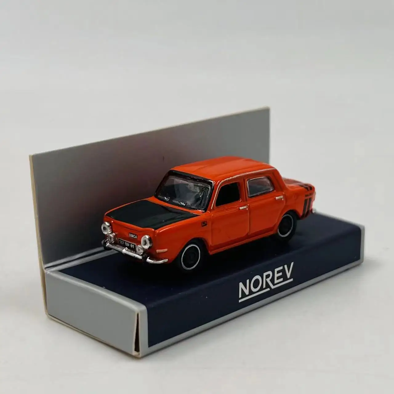 Diecast Alloy 1:87 Scale 1974 SIMCA 1000 Car Model Orange For Adult Classic Collection Display Static Decoration Ornament