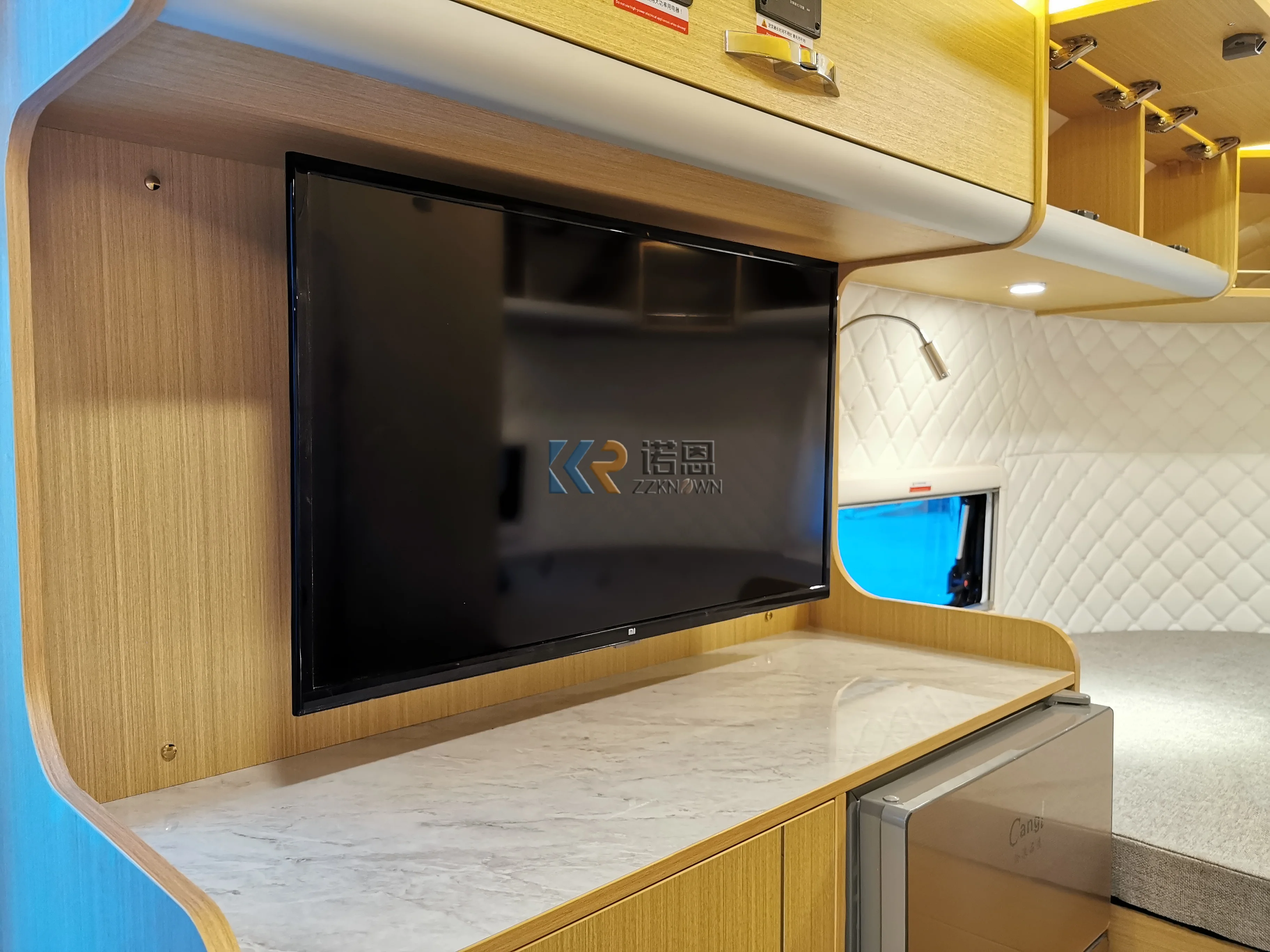 Nuovi rimorchi da viaggio mobili personalizzati in stile roulotte all'aperto Camper per camper con accessori per auto