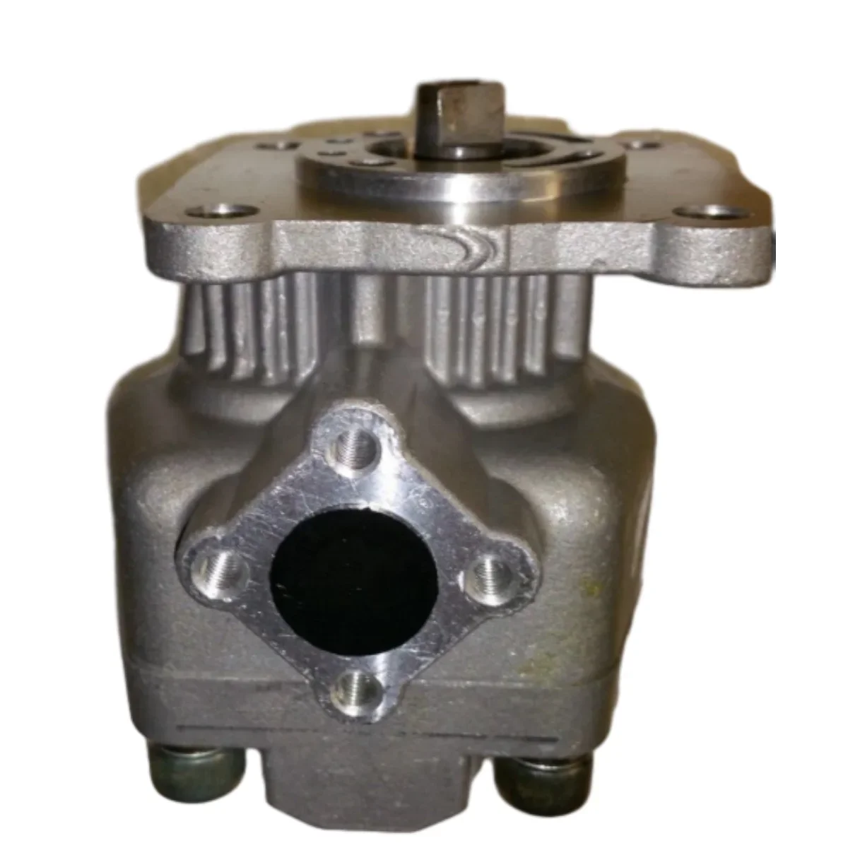 

Replacement Hydraulic Pump 67110-41831-71 671104183171 for Skid Steer 2SDK4