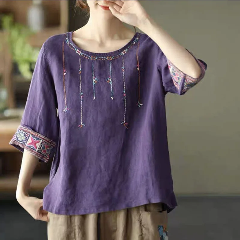 Summer 2024 Harajuku Vintage Chinese Style Embroidery Cotton and Linen Round Neck Tops Women Loose Literature All-match T-shirt