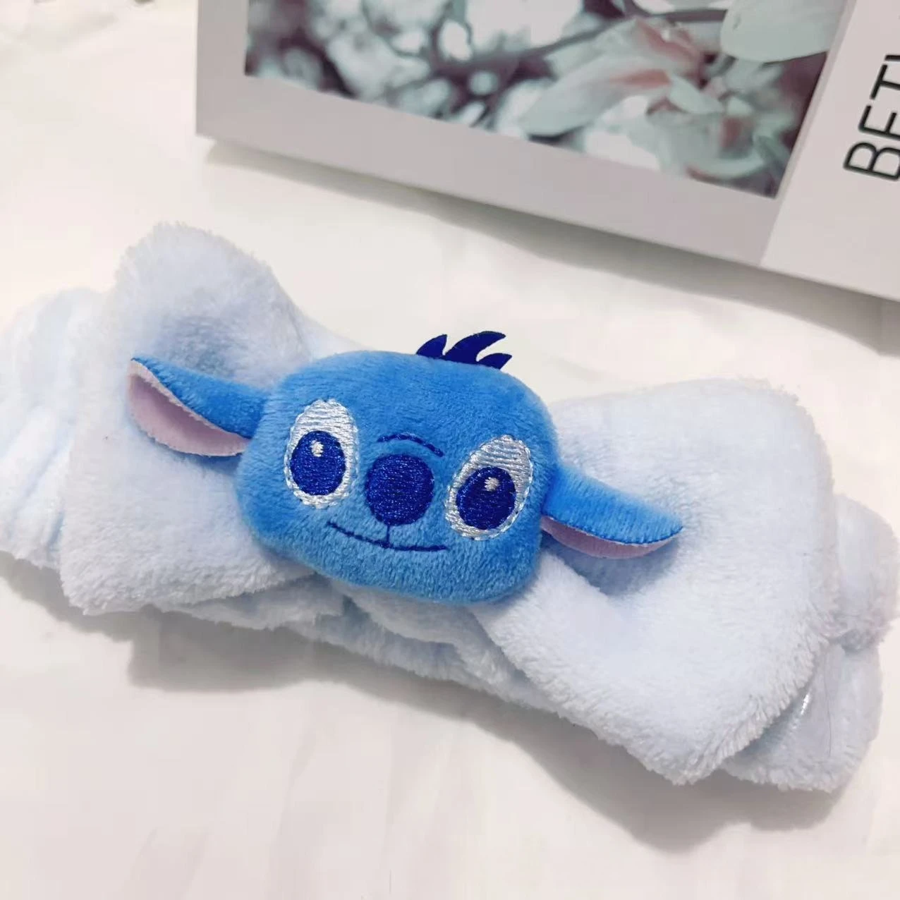 

Korean cartoon plush doll Disney Stitch hair band for girls Sweet apply facial mask Special shampoo hair band headdress