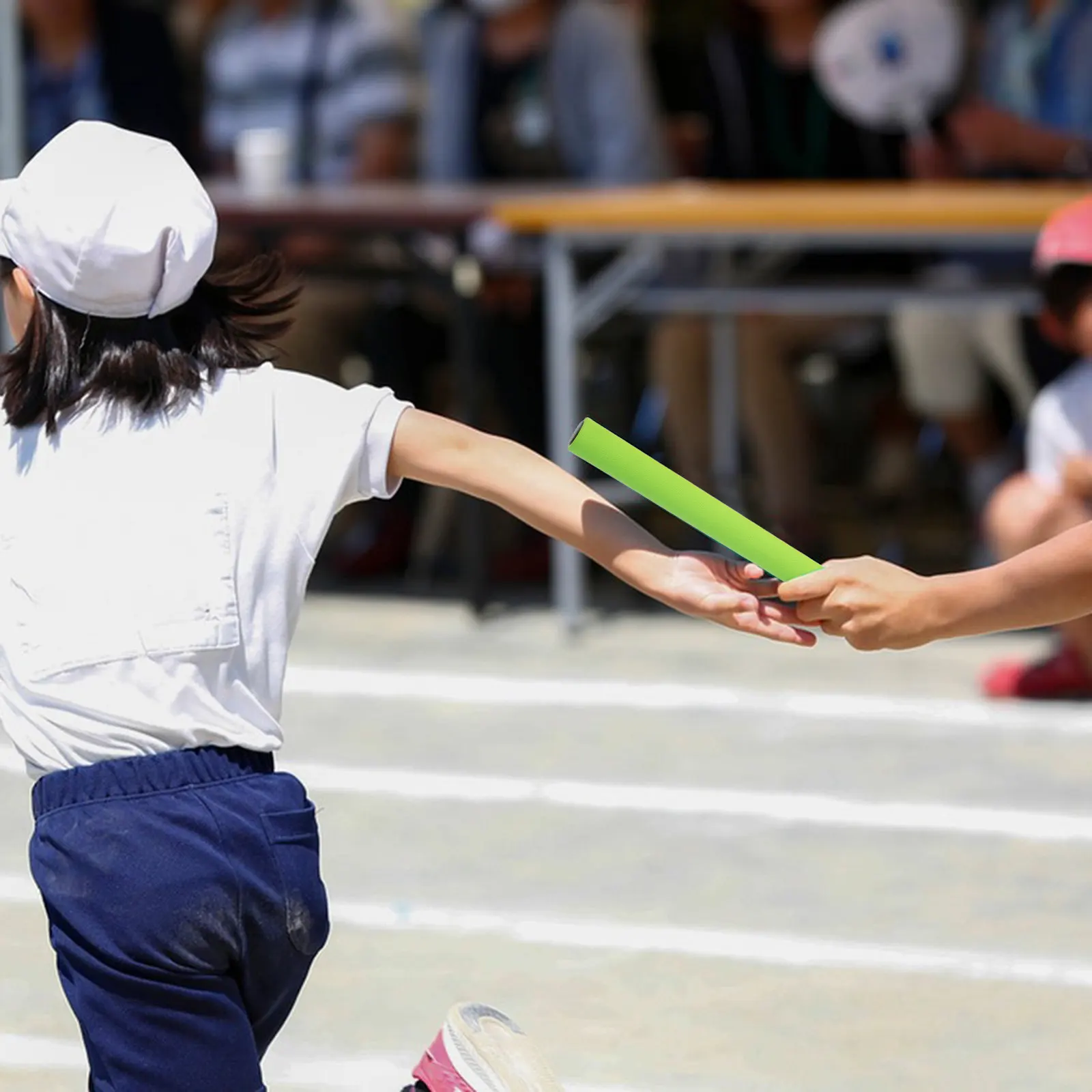 6-個子供用リレースポンジソフトグリップ軽量トラックリレースティック学校スポーツトレーニング屋外フィールドレースチーム用