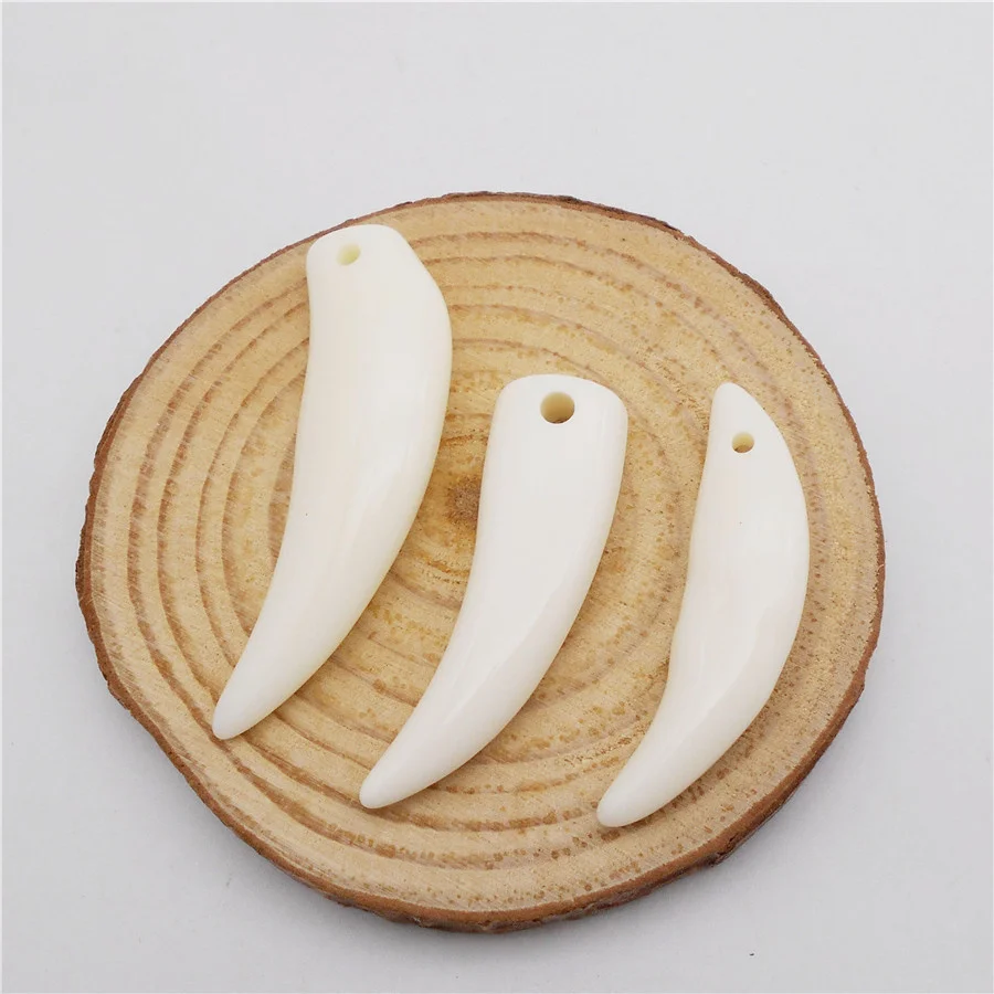6PCS Resin Ivory Wolf Tooth Charms White Fangs Animal Teeth Pendant For Necklace Jewelry DIY Handmade Accessory