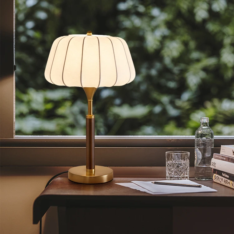 

Desk lamp, bedside, antique decorative, study sofa, atmosphere living room, all-copper advanced silk floor