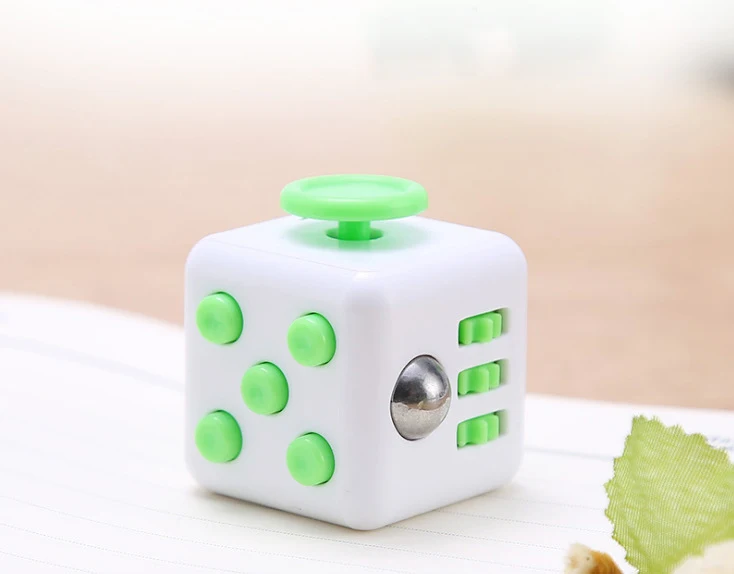 Einfarbige Fidget-Dekompressionswürfel zur Linderung von Stress, Autismus, Angstlinderung, Stressabbau für Erwachsene und Kinder, Anti-Stress-Fingerspitze