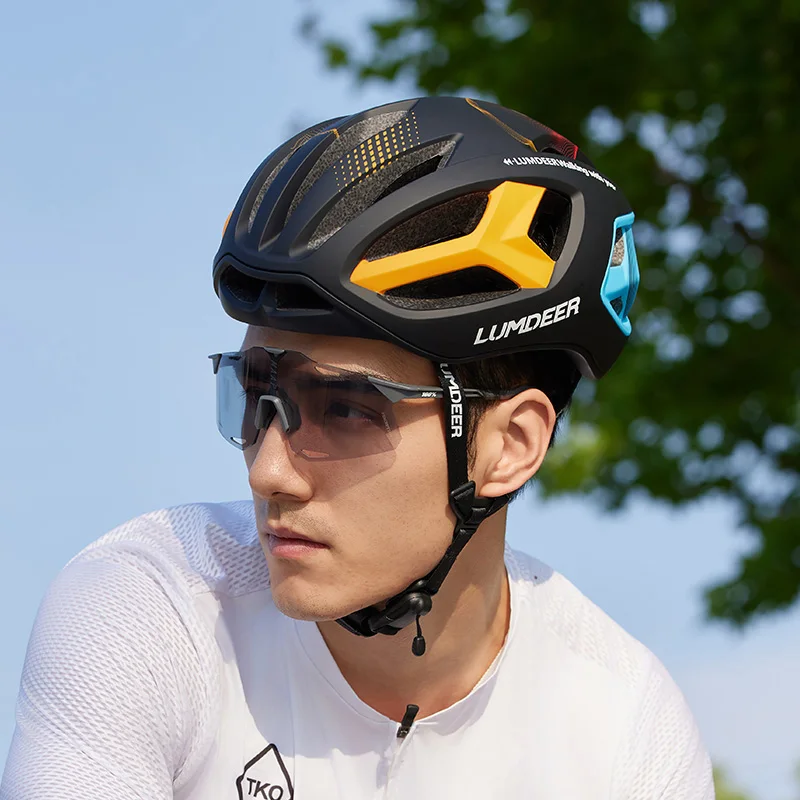 

New Bicycle Helmet with Magnetic Taillights Lightweight Riding Safety Head Protection MTB Cycling Helmets Men Women Bike Helmet