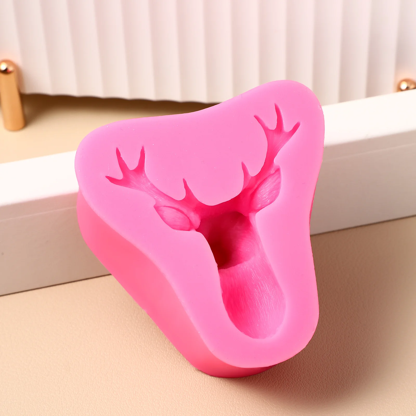 

Christmas 3D Deer Head Silicone Cake Mold Premium Non-Stick Fondant Chocolate Soap Candy Baking Tool Deer Head Mold