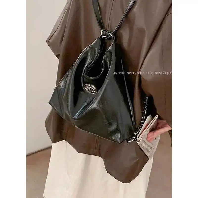 

Bloom Sweet Cool Black Mochila Women Vintage Pu Leather Chain Chic Y2k Backpack Female Retro Casual Shoulder Bags Handbag New
