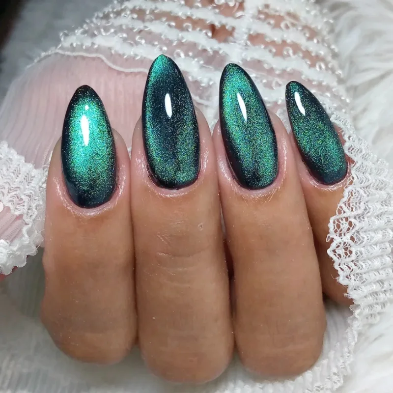 24 Stück glänzende rote Katzenaugen-Nägel zum Aufdrücken, vollständige Abdeckung, nackte Farbe, tragbare Mandel-Kunstnägel, Charms, abnehmbarer künstlicher Nagel für Mädchen