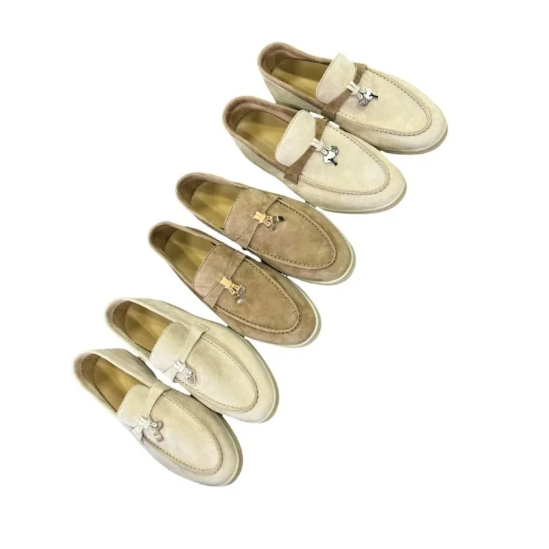 25Luxury hot womenstyle HighGrade Sheepskin Casual loafers Couple's Unisex suede Loafers Customizable Colors top quality A040224 - Image 4