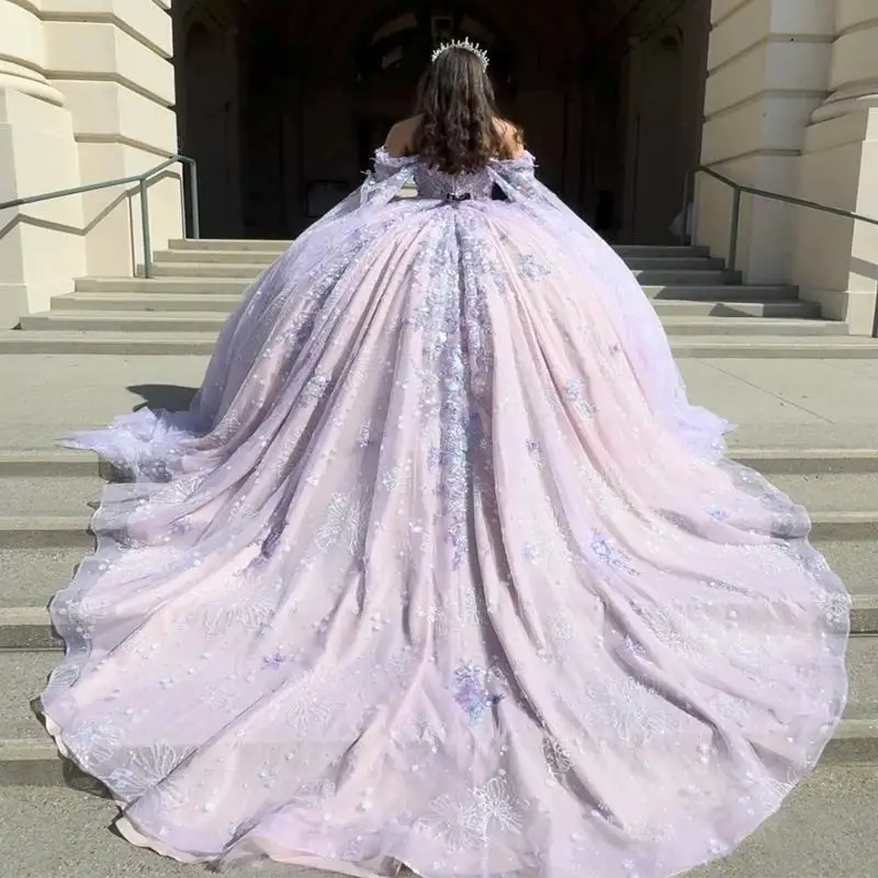 

Customized Lavender Quinceanera Dresses Off Shoulder Princess Sequin Applique Flower Beads Tull With Cape Sweet 16 Birthday Part