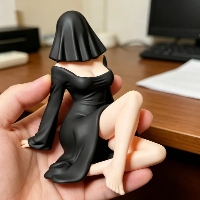 Faceless Veiled Woman Statue Abstract Hooded Female Sculpture Mysterious Faceless Lady Ornament Gothic Halloween Decoration view 3