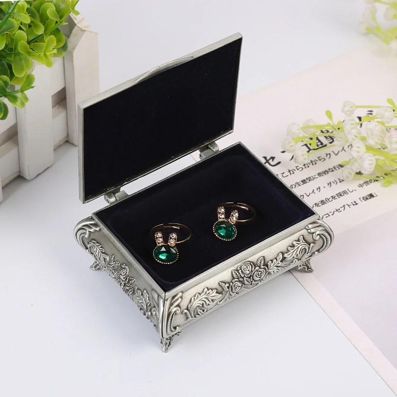 

Винтажная металлическая шкатулка для украшений, маленькая шкатулка для колец, серег, ожерелий, сундучок для хранения, подарочная шкатулка для украшений и сувениров