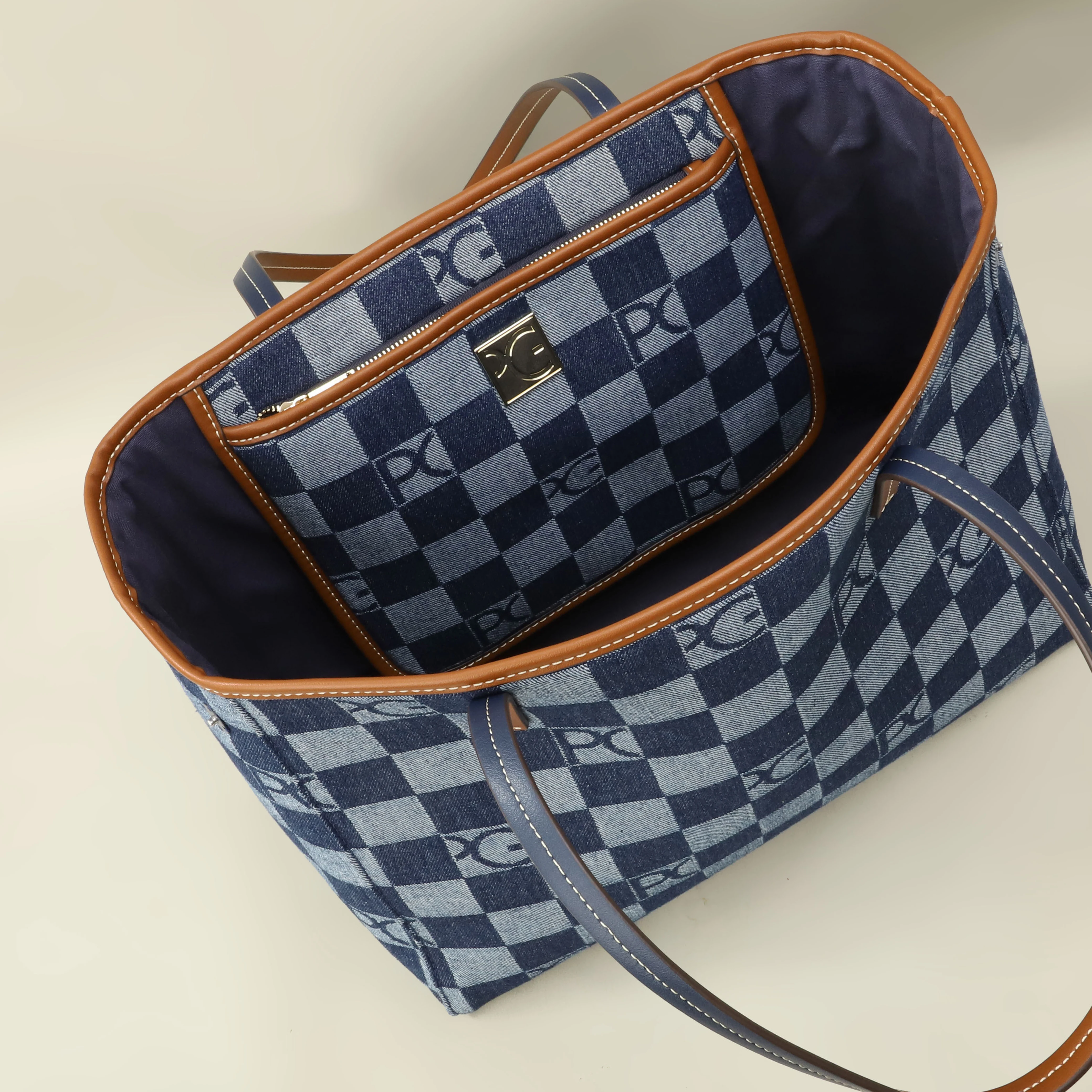 PG Lateinamerikanischer Europäischer Stil Damenhandtasche für den Alltag mit Multi-Cowboy-Splicing-Design, Modische Funktionale Große Kapazität Tragetasche – Detail 17