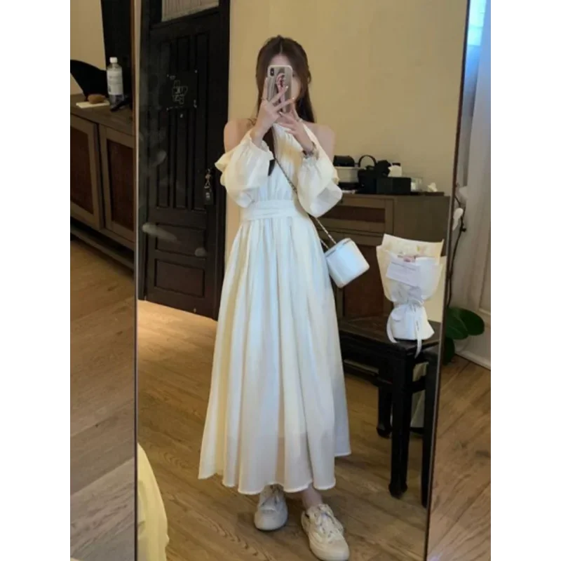 مزاجه طويل كبير هيم خارج الكتف الرسن الرقبة تنورة الفرنسية الأبيض فستان بأكمام طويلة مع الدانتيل متابعة الخصر المعانقة