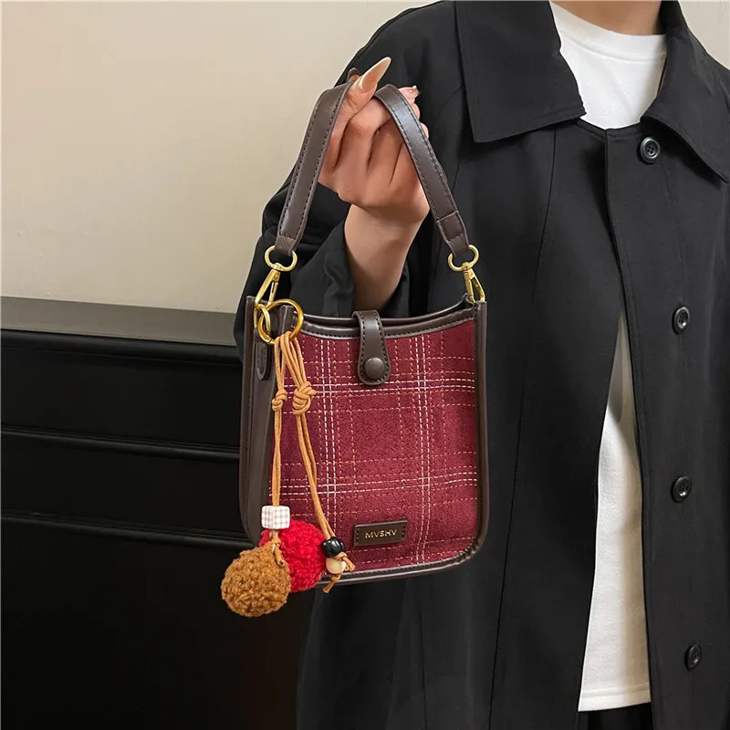 

Роскошная брендовая кожаная сумка на плечо для женщин, элегантный популярный классический стиль с несколькими карманами, женская дизайнерская сумка