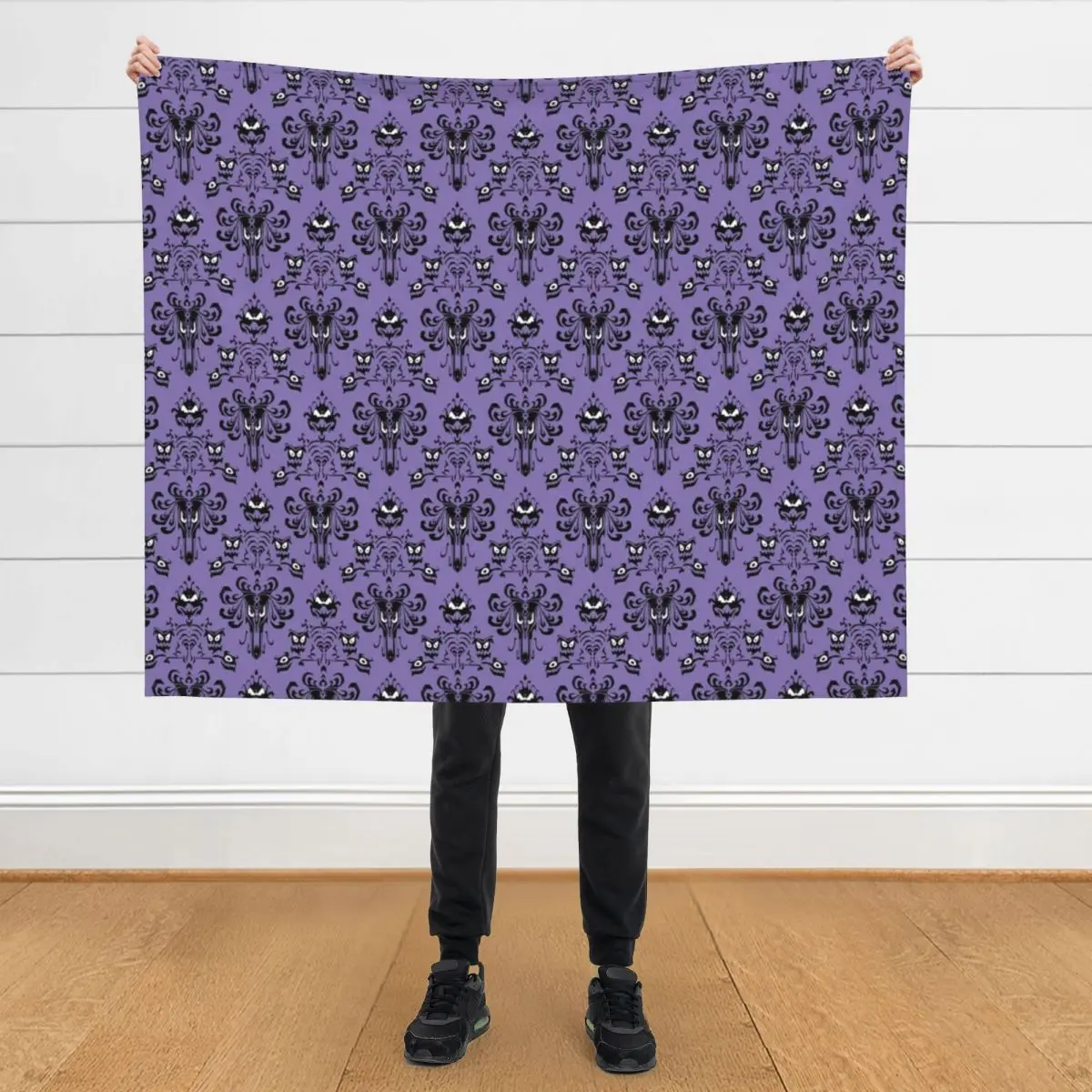 

Haunted Wallpaper Throw Blanket Winter beds Kid'S Bed Fashionable Blankets