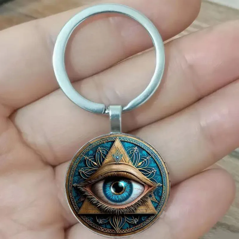

Elegant Eye of Time Gem Keychain - Zinc Alloy, Fashionable Car & Purse Charm with Pyramid Design