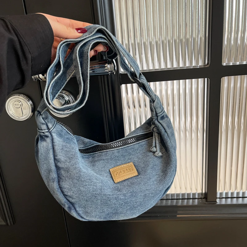 

Hot Selling Casual Sewing Thread Zipper Denim Women's Crossbody Bag 2024 New Fashion Versatile Half Moon Bag Shoulder Bag