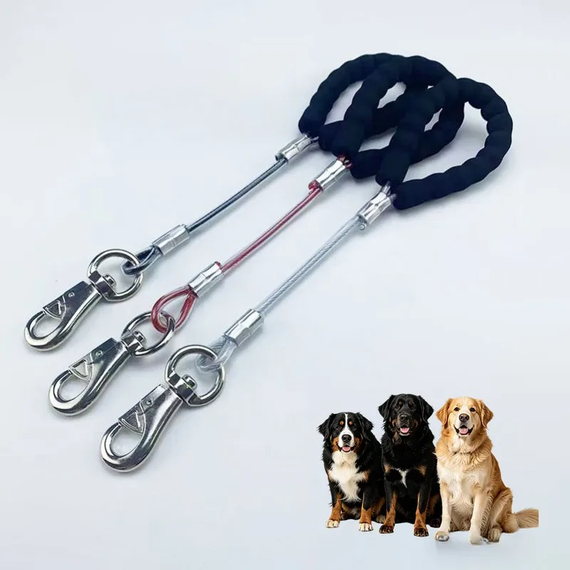 

Stainless steel Short Large Dog Leash Big Dog Lead One step traction rope Explosion-proof dogs belt Comfortable foam handle Lead