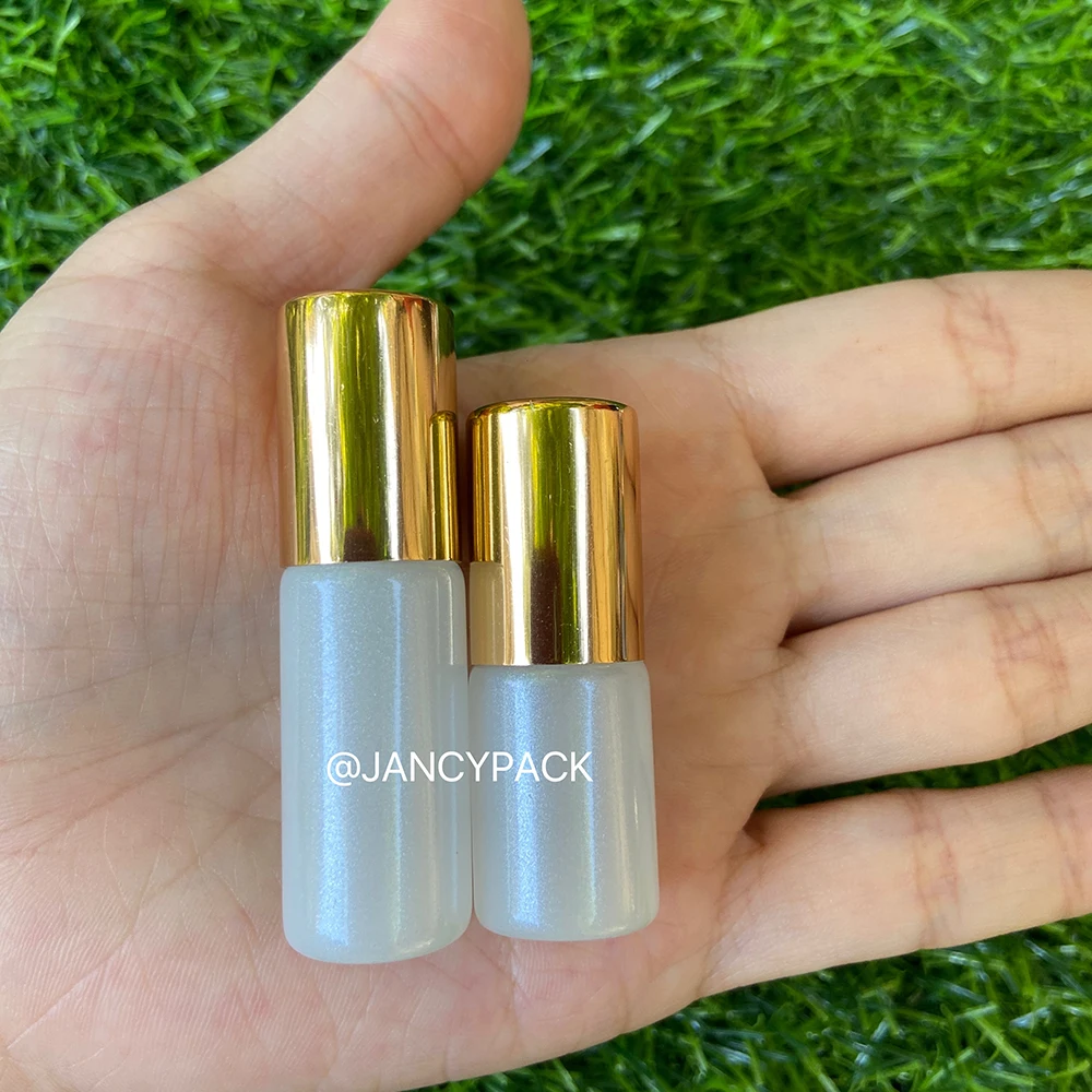 3 مللي 5 مللي الزجاج زجاجات دوارة للزيت العطري زجاجات دوارة للزيت العطري مع كرات زجاجية العطور بلسم الشفاه لفة على الزجاجات