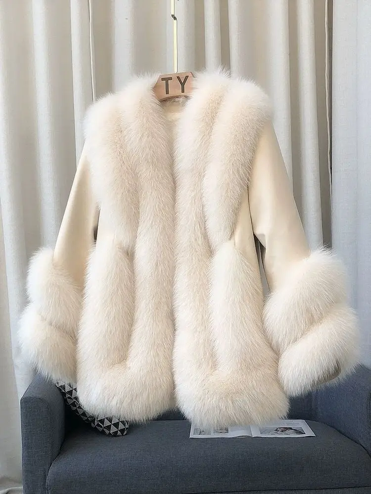 Whole Skin Fox Fur Grass Women's Mid length 2023 New Fur Integrated Sheep Skin White Duck Down Down Coat Winter