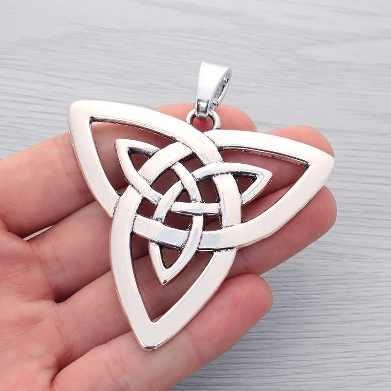 

3 x Tibetan Silver Large Celtics Knot Trinity Triquetra Charms Pendants for DIY Necklace Jewelry Making Accessories 68x65mm