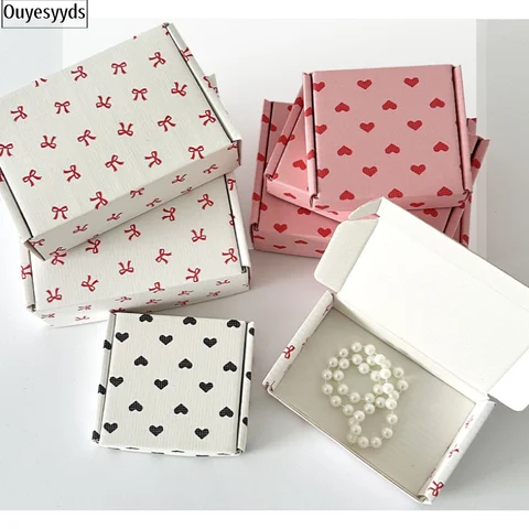 Thick Gift Packaging Box Heart Printed Cute Corrugated Box for Packing Hard Paper Shipping Box
