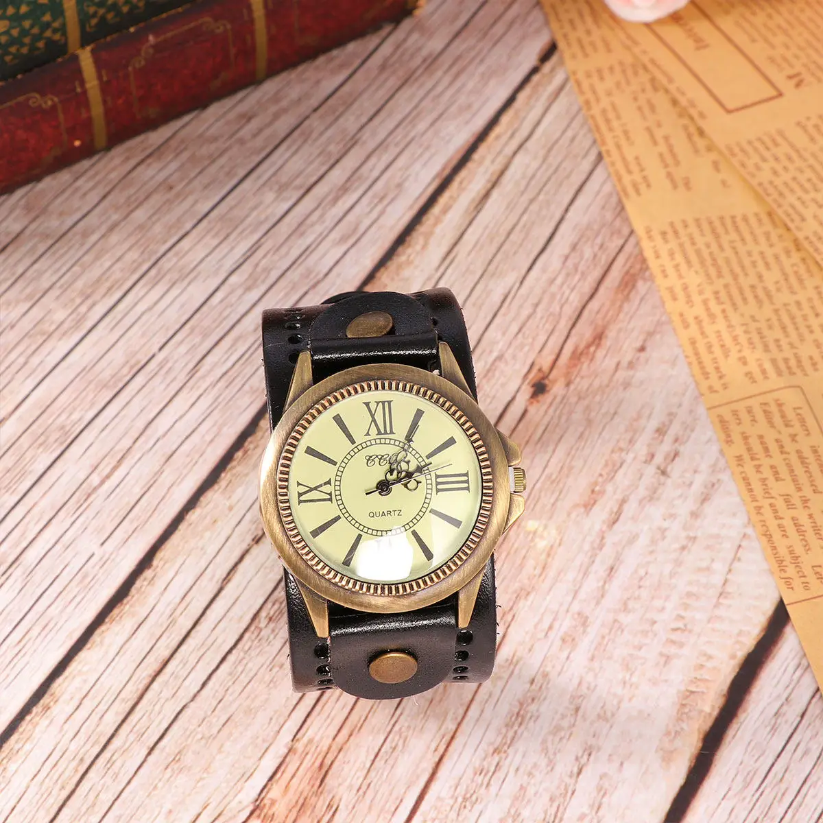 

1 шт. Ретро-часы с кварцевым механизмом, циферблат с римскими цифрами, браслет, удобные женские часы, подарок в ретро-стиле