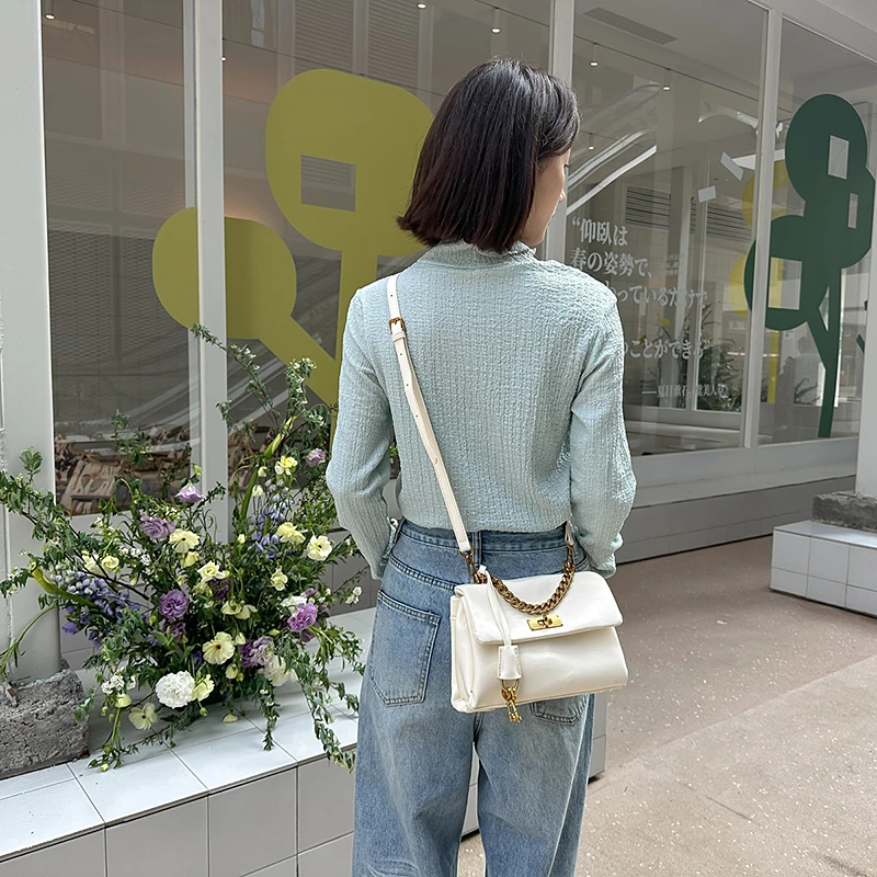 

Designer Look Women's Shoulder Bag: Elegant Leather Handbag With Adjustable Crossbody Strap, Luxury Style Ladies