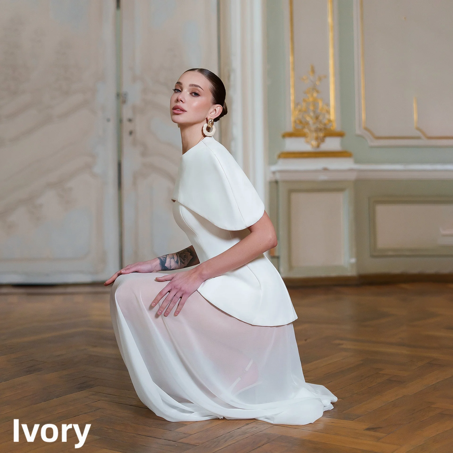 Elegant Two Piece Bridal Gown Cape Collar Hollow Peplum Bodice Sheer Chiffon Floor Skirt White Wedding Party Dress Custom Sizes
