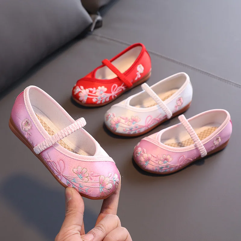 Hand-embroidered Chinese Style Cotton Cloth Shoes for Children Soft-soled Comfortable Flat Kids Shoes Girls Princess Shoes Red