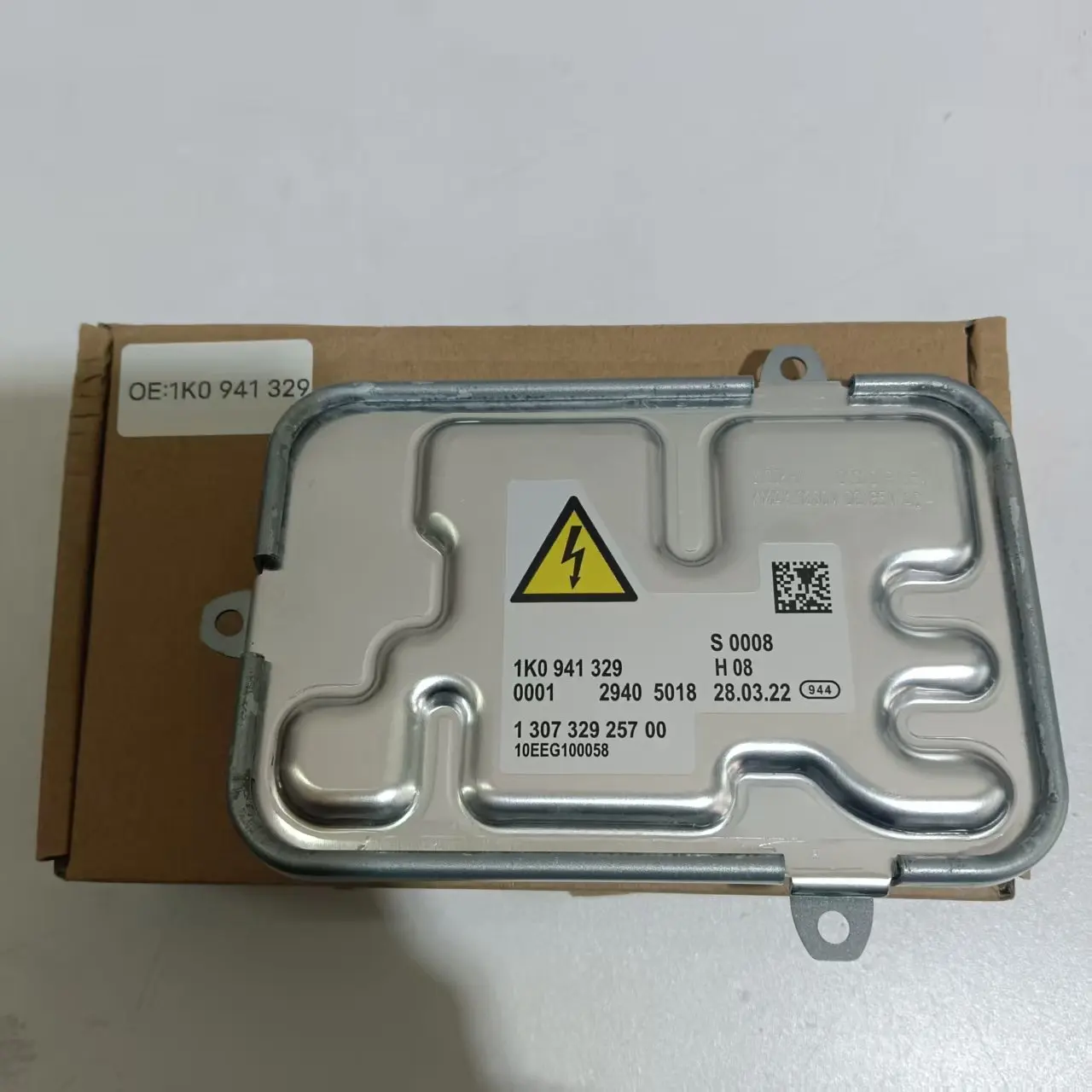 

1K0941329 подходит для нового стабилизатора фар Haorui Volkswagen cc, компьютерной версии ксенонового комплекта высокого давления.