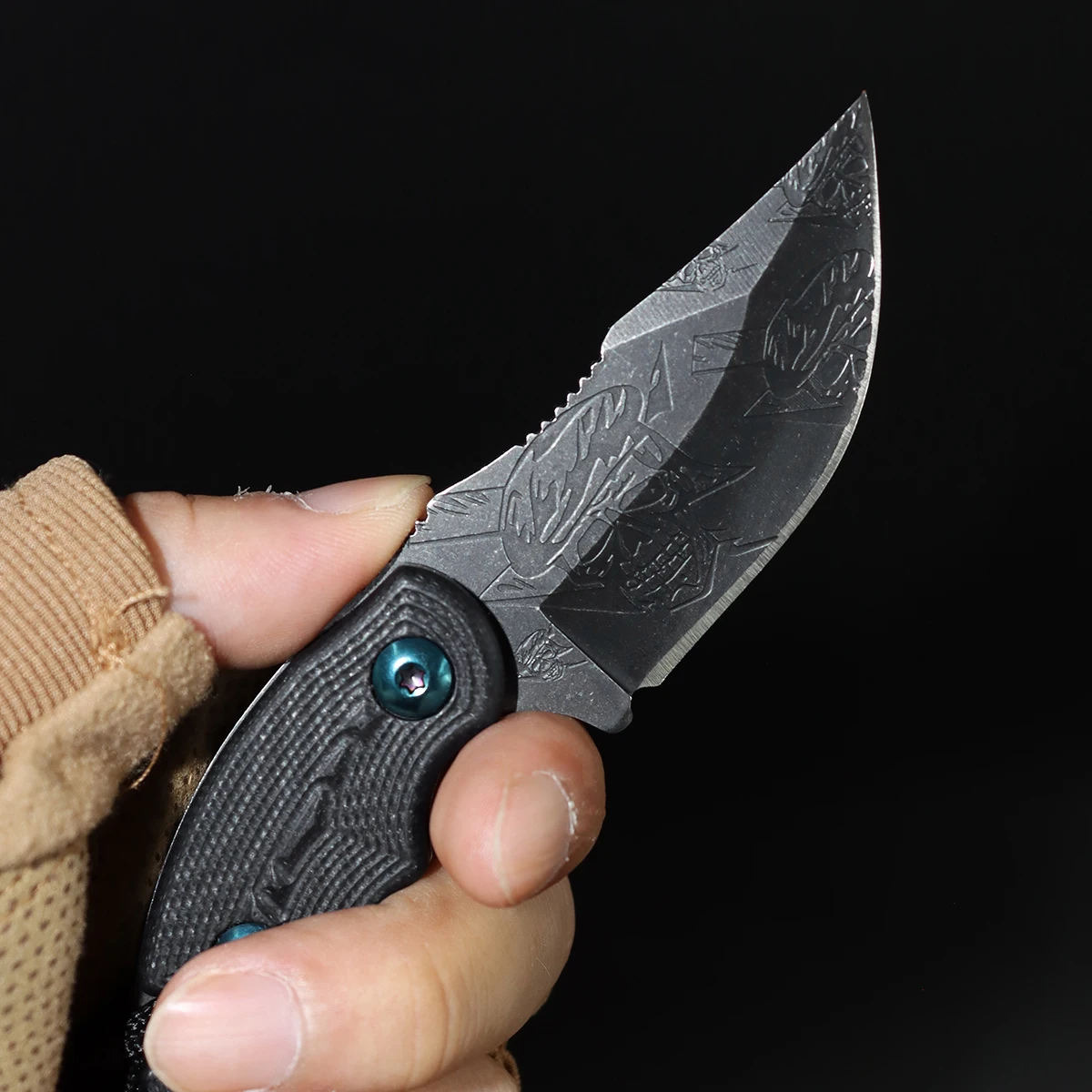 Cuchillo de bolsillo de acero inoxidable de primera calidad: multiherramienta EDC para hombre (mango G10 + funda). Perfecto para acampar, caminar, explorar, pescar, cazar, bricolaje y uso diario. Gran regalo para hombres: ideal para San Valentín y Día del Padre.