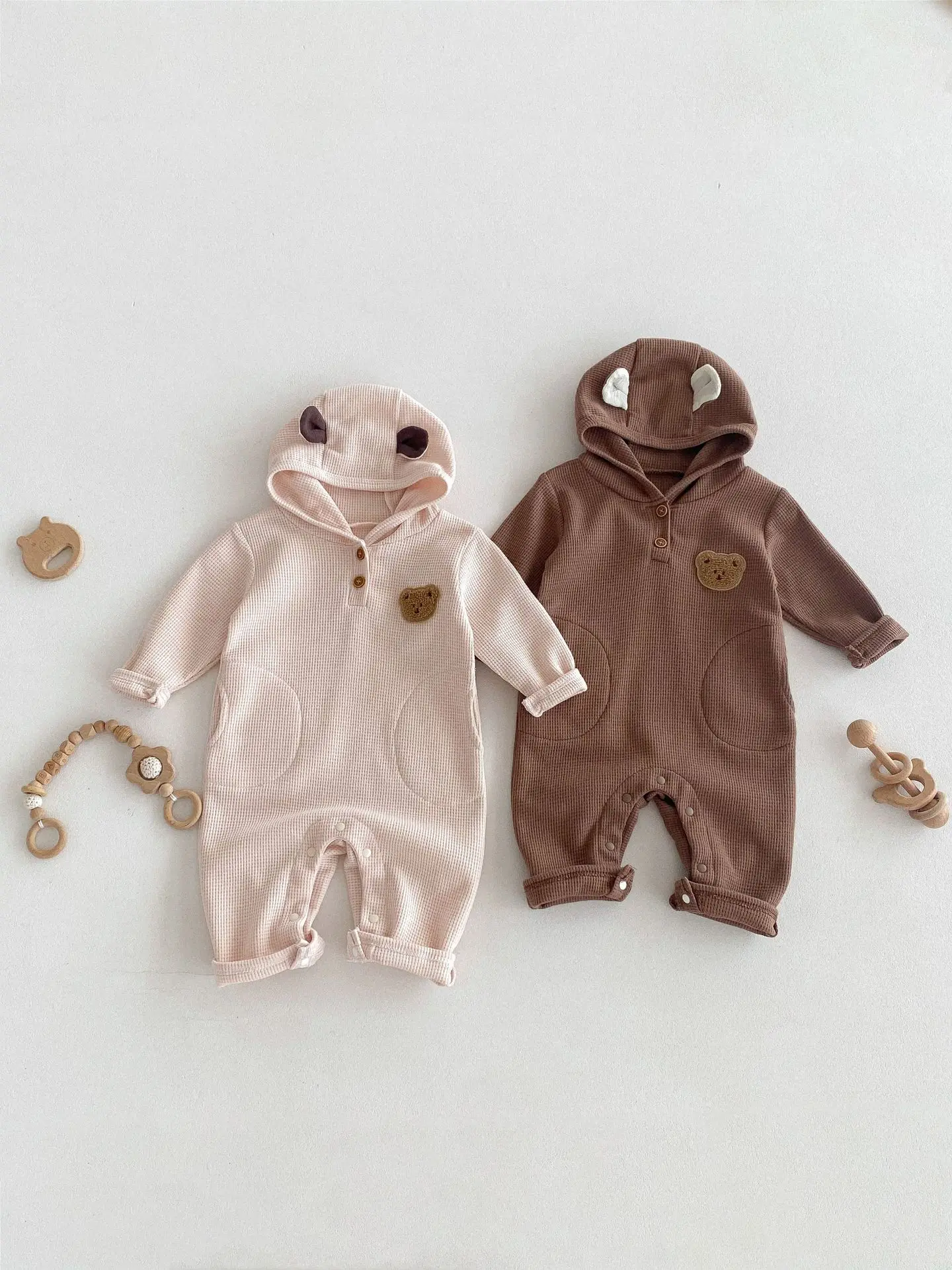 2024 autunno nuovo bambino manica lunga pagliaccetto cartone animato orso ragazzo ragazza neonato Waffle con cappuccio tuta infantile bambino vestiti Casual 0-24M