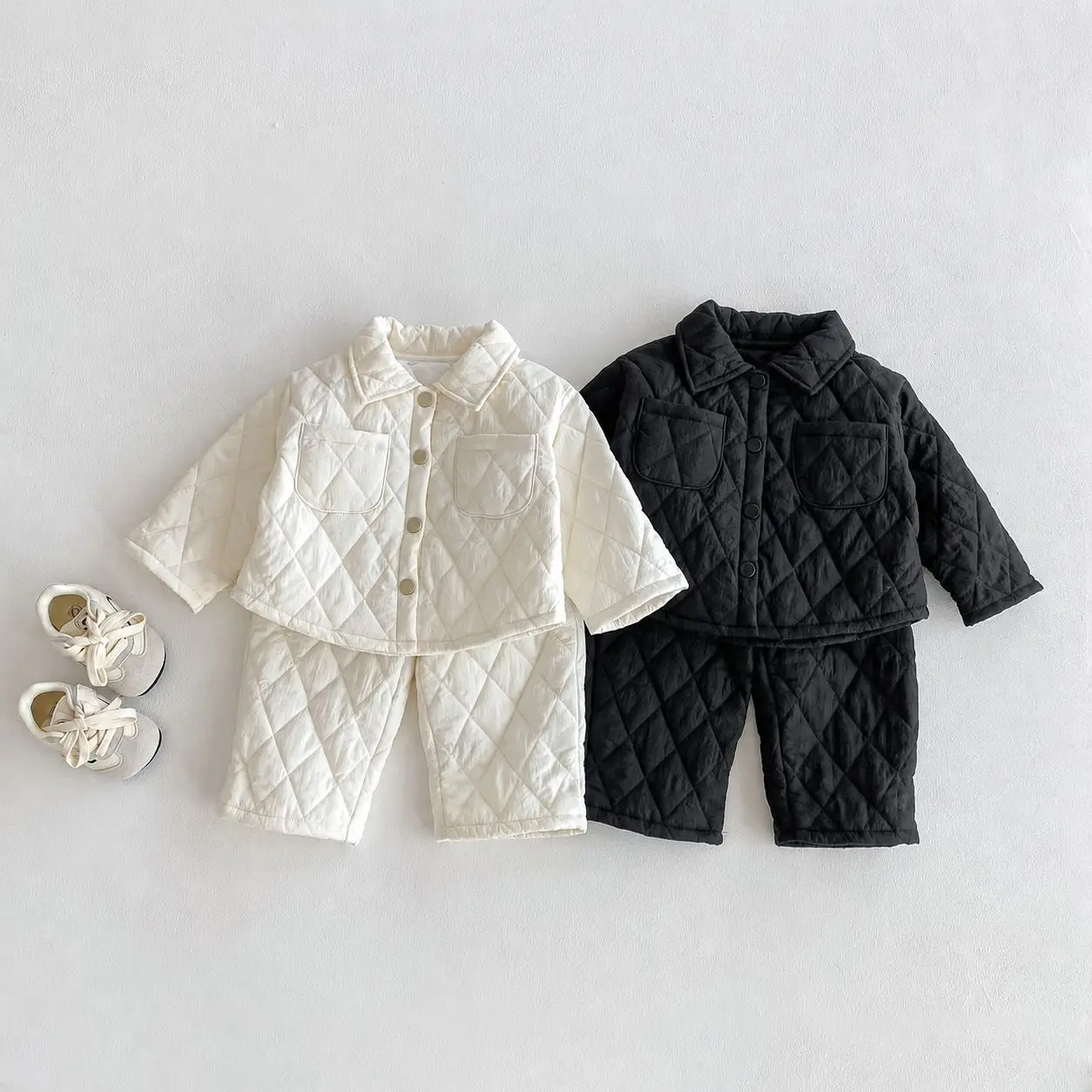 Winter version of children's clothing retro embossed cotton padded windproof jacket men's and women's cotton-padded clothes set