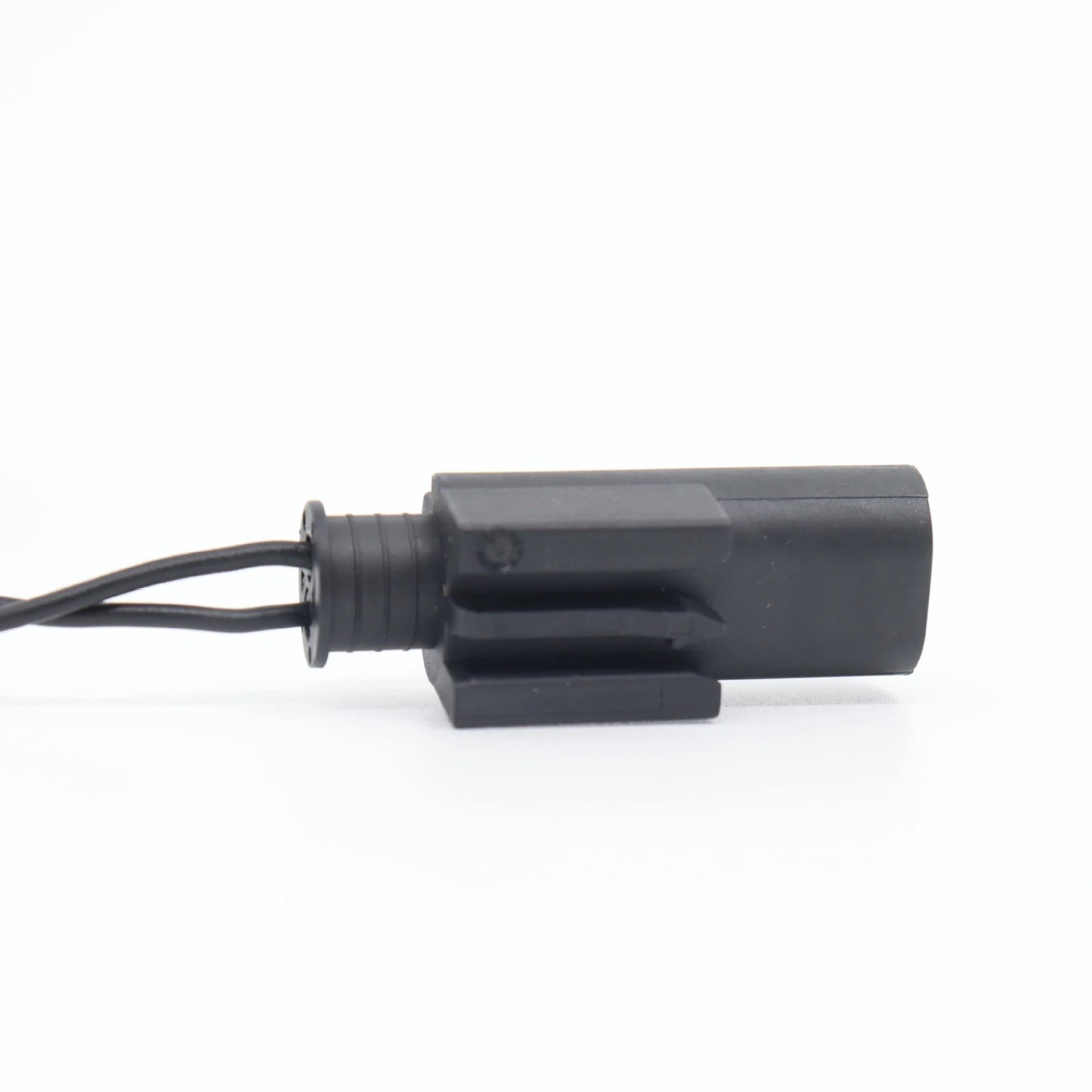 หัวฉีดใบปัดน้ำฝนสีดำด้านหน้า61667046060สำหรับ BMW E60 525I 530I M5 2004-2010