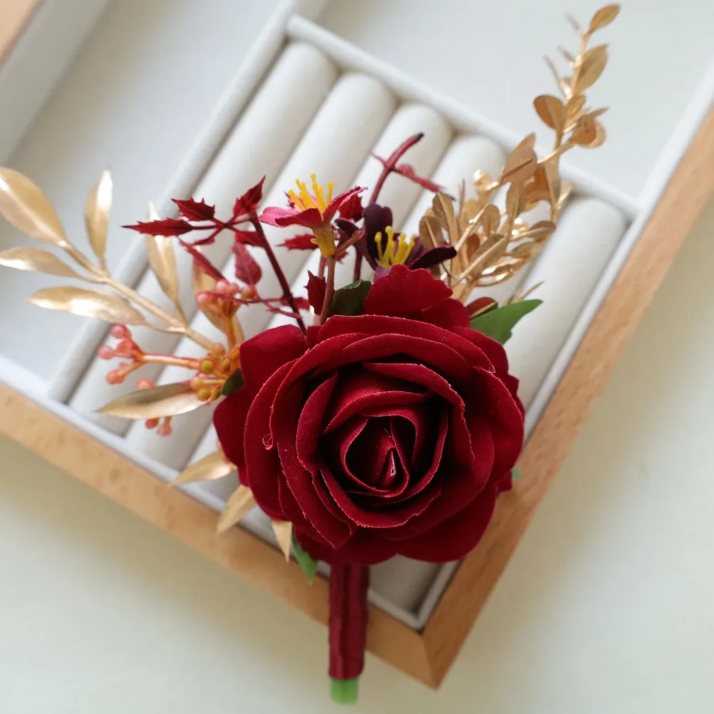Purpurrote Handgelenk-Corsage und Boutonniere-Blume am Handgelenk für Braut, Brautjungfer, Hochzeit, Boutonniere für Männer, Bräutigam, Trauzeuge, Hochzeit – Detail 7