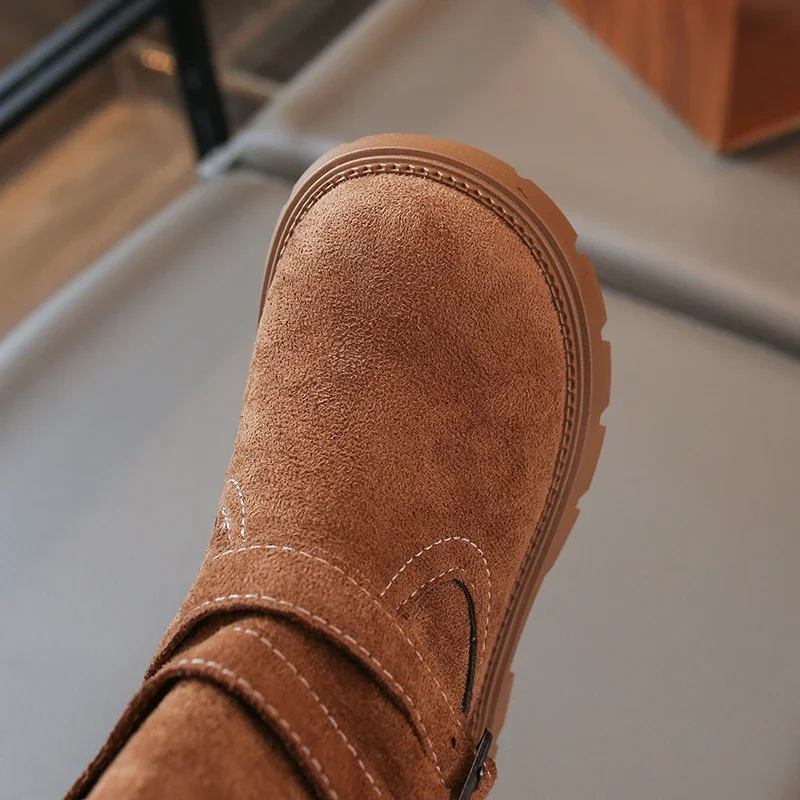 Kleinkind-Mädchen-Stiefeletten mit hochgekrempeltem Schaft, Metallschnalle, Nieten und Knöpfen, rutschfeste, dicke Sohle für den täglichen Gebrauch im Herbst und für Outdoor-Aktivitäten. – Detail 11