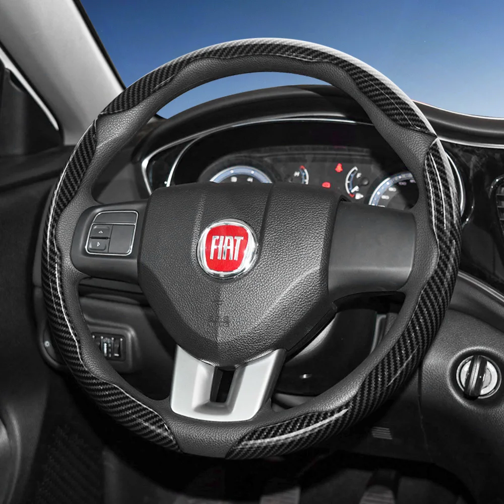 

Подходит для Fiat: чехол на руль с текстурой под карбон, сегментированный, быстросъемный, прочный, для моделей 500, Panda, Pandina, Tipo, Egea, Strada, Pulse, Cronos, Mobi, Argo, Fiorino, Ducato, Toro, Doblò, 500X, 600.