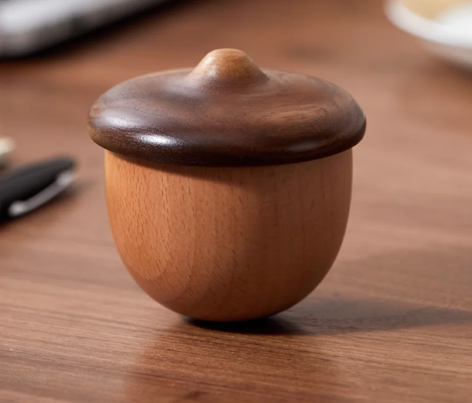 

Creative New Year Music Box Girl Gift New Year Birthday gift Solid wood acorn music box for girlfriend