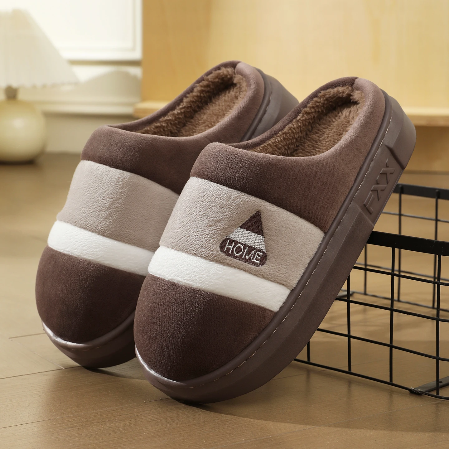Große Herren-Winter-Hausschuhe, warm, mit dickem Plüschfleece-Futter, Plateau-Sohle, leise, rutschfest, Baumwoll-Slides, flache Mules – Detail 9